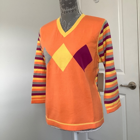 NWT I.e. relaxed Women's Sweater, Size L - Picture 3 of 8